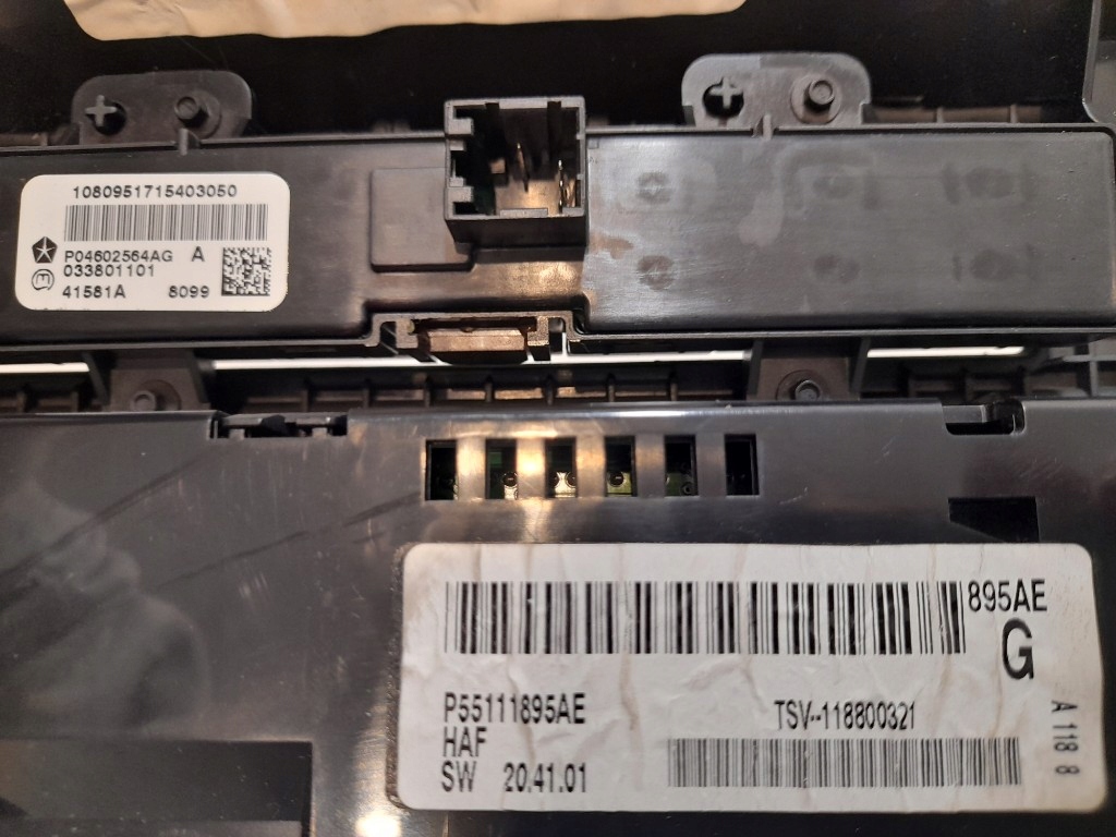 фото №13, Dodge journey панель кондиціонера повітропровід решітка обдув p55111895ae