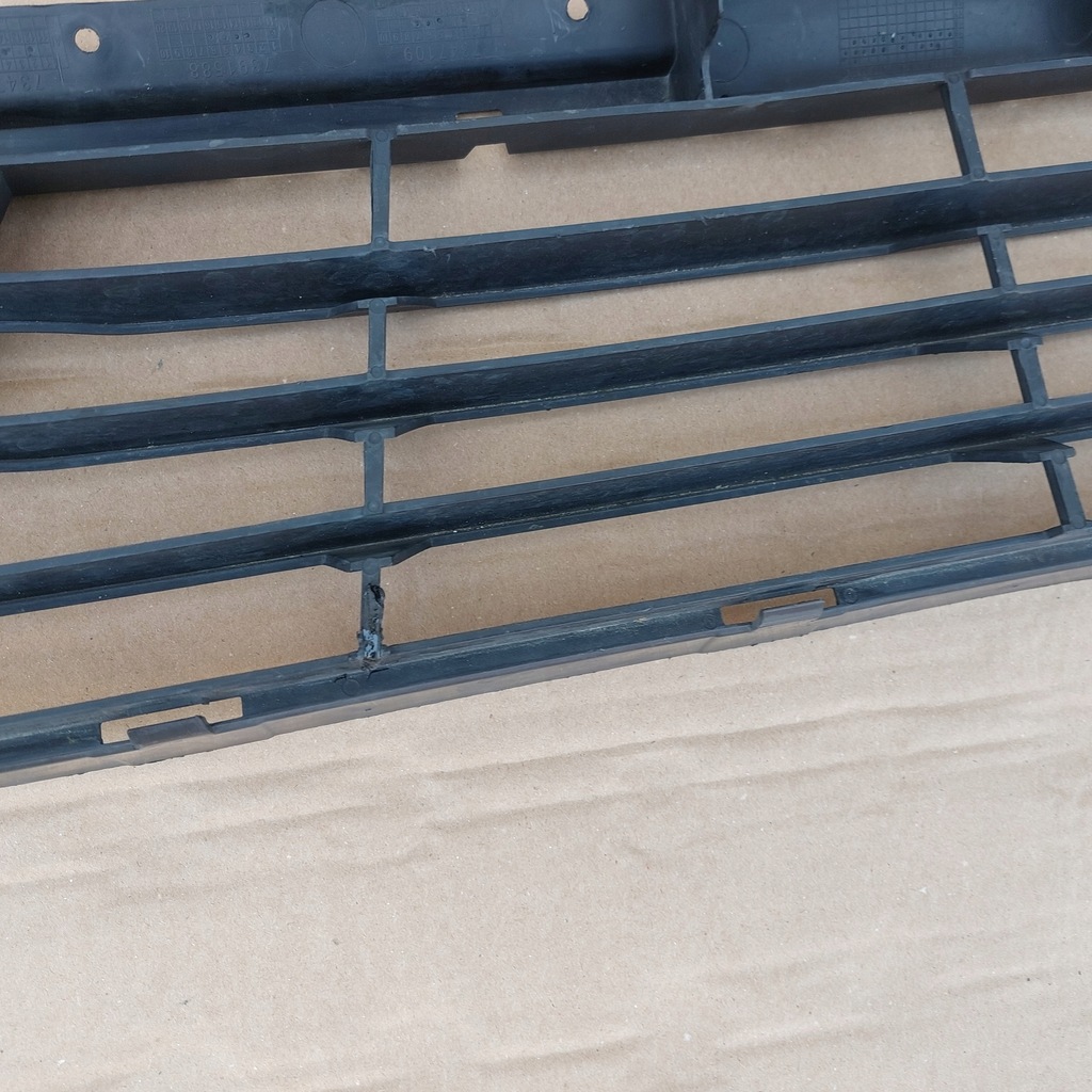 фото №10, Bmw 2 f45 f46 2014-2021 rok решітка бампера 51117347109