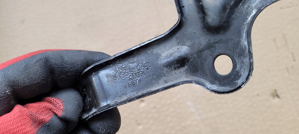 фото №4, A6 c7 4g кронштейн трубы воздуха 3.0 tdi 059145961r a7 4g