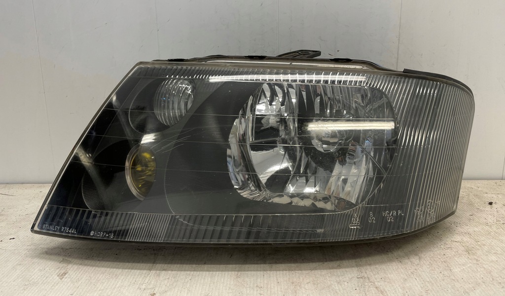 фото №1, Mitsubishi space runner ii лампа перед ліва europa