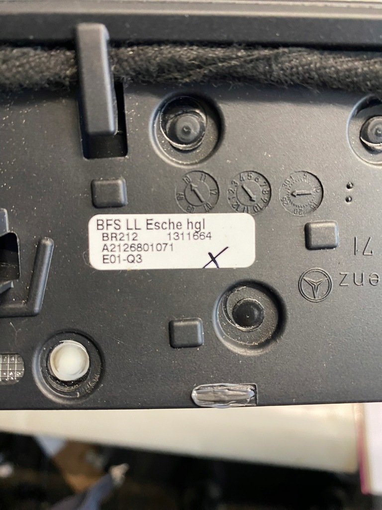 фото №9, Молдинг декоративна консолі mercedes w212 a212680xx71