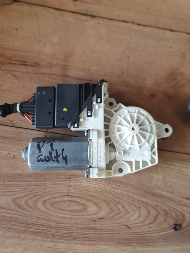 фото №1, Моторчик підйому вікон правий задня golf 4