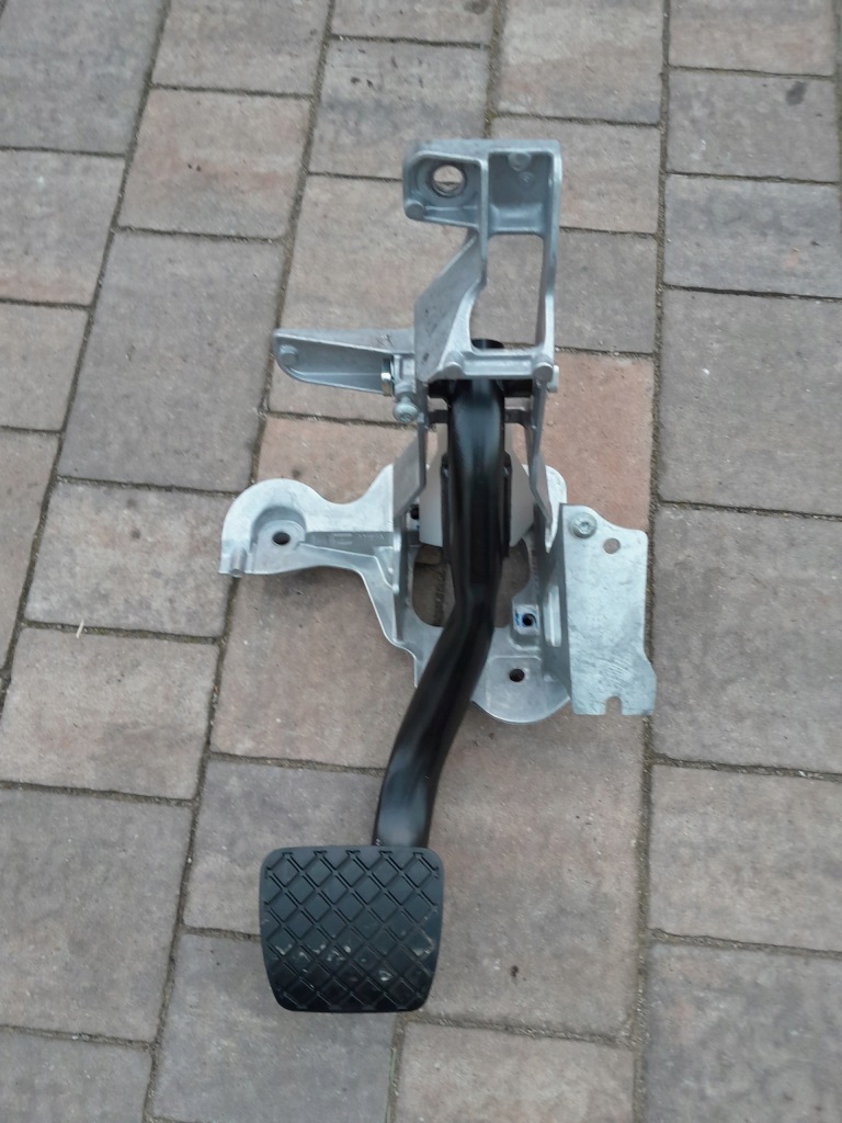 Купить Audi e-tron 55 педаль тормоза 4kl723140a