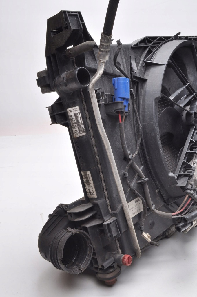 фото №12, Mercedes klasa b w245 радіатор комплект a1695003004 a1695000200 a1695000000