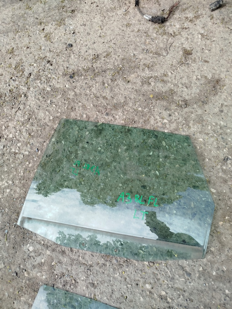 фото №1, Скло двері лівий задня audi a3 8l fl