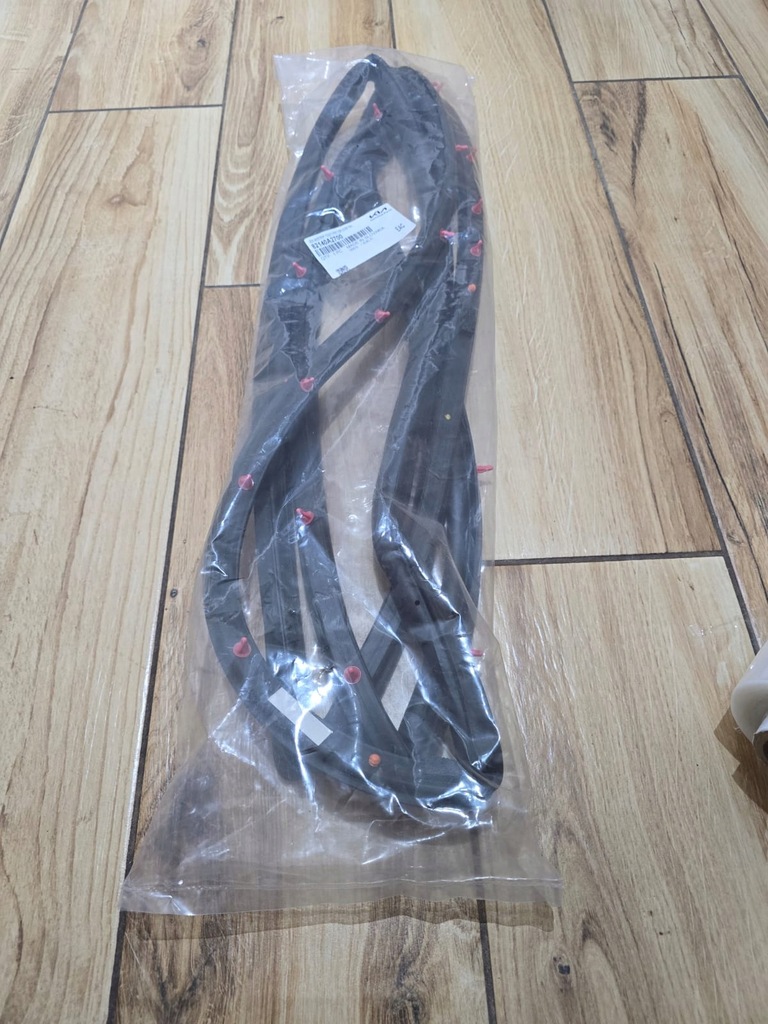 фото №1, Kia ceed ii 2012- прокладка двері правий перед 82140a2700