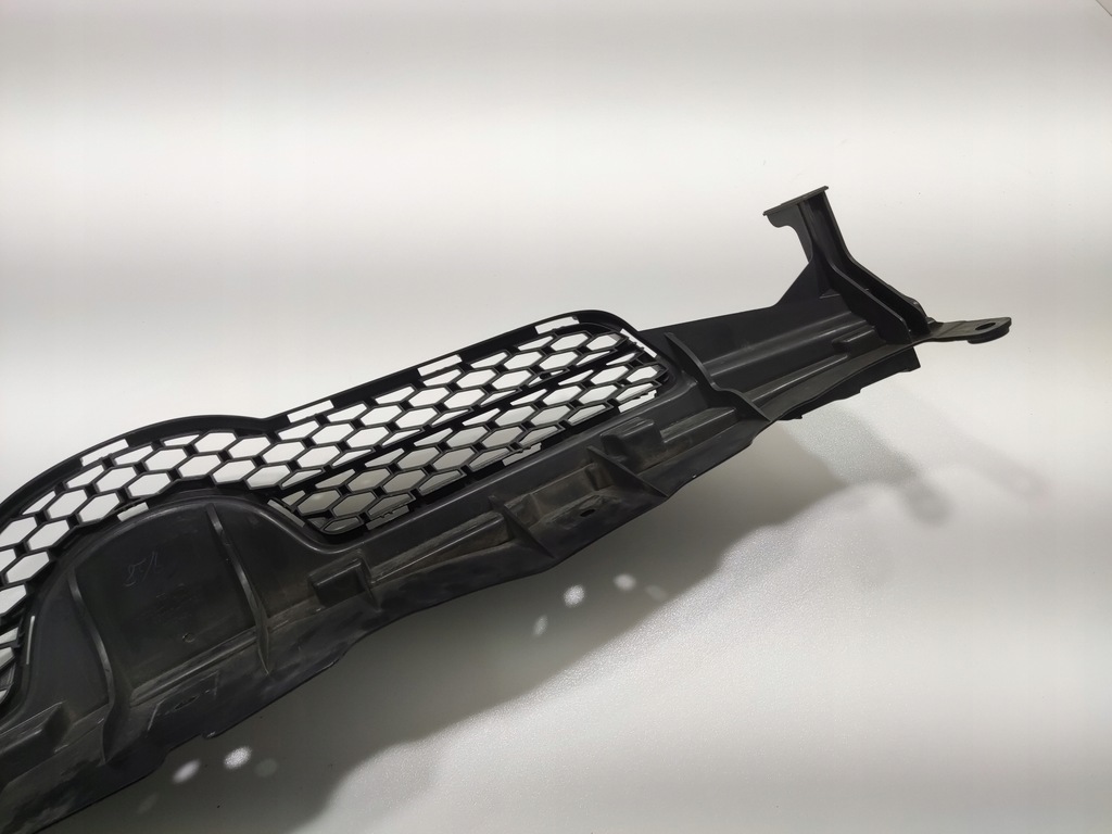 фото №10, Решётка радиатора решётка радиатора бампера перед toyota auris i e15 53111-12a00 2006-2009