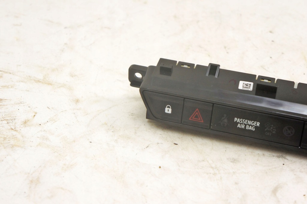 фото №3, Mh193 dacia sandero iii панель аварійних