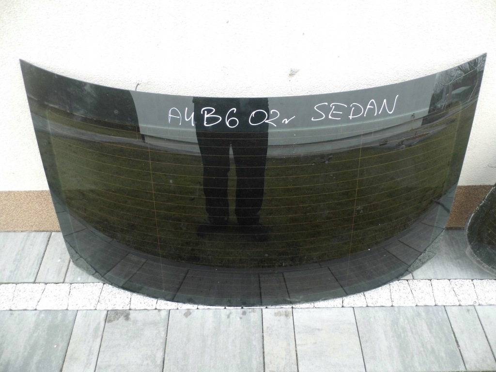 фото №1, Audi a4 b6 2.5tdi 02' sed скло кришки задня