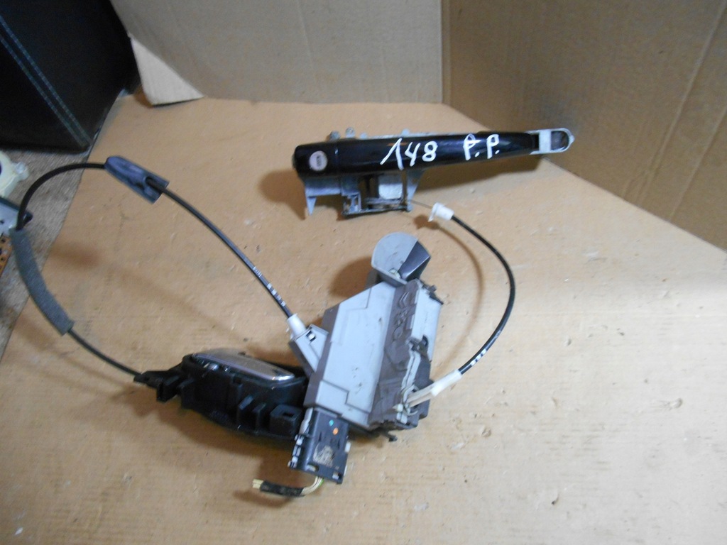 фото №1, Ручка правый перед механизм peugeot 308 sw i