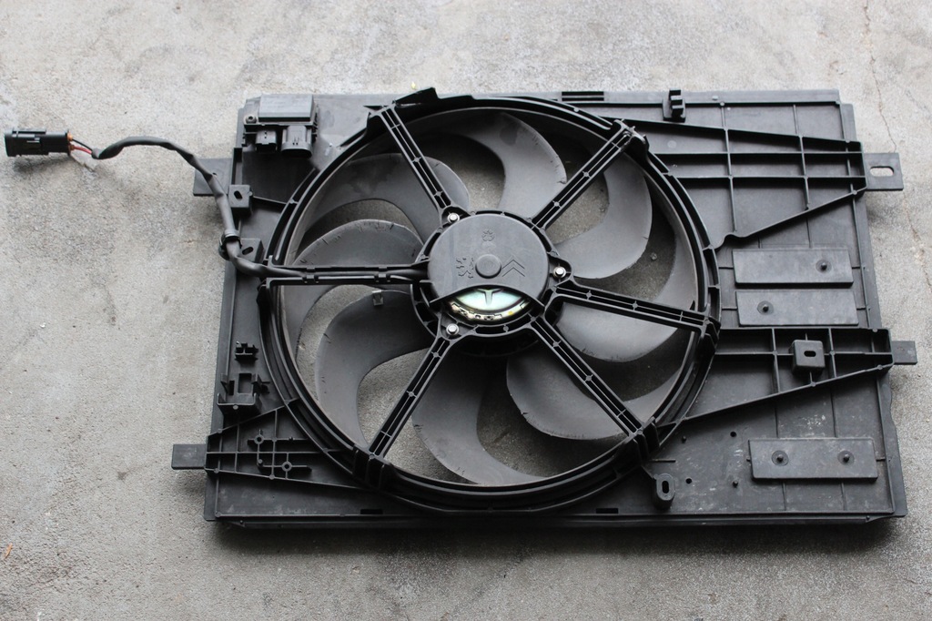 фото №1, Citroen c4 ii grand picasso 1.6 thp вентилятор