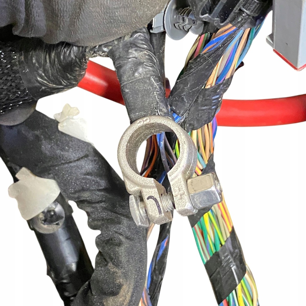 фото №10, Dodge challenger 2017 внутренняя жгут трубопровод