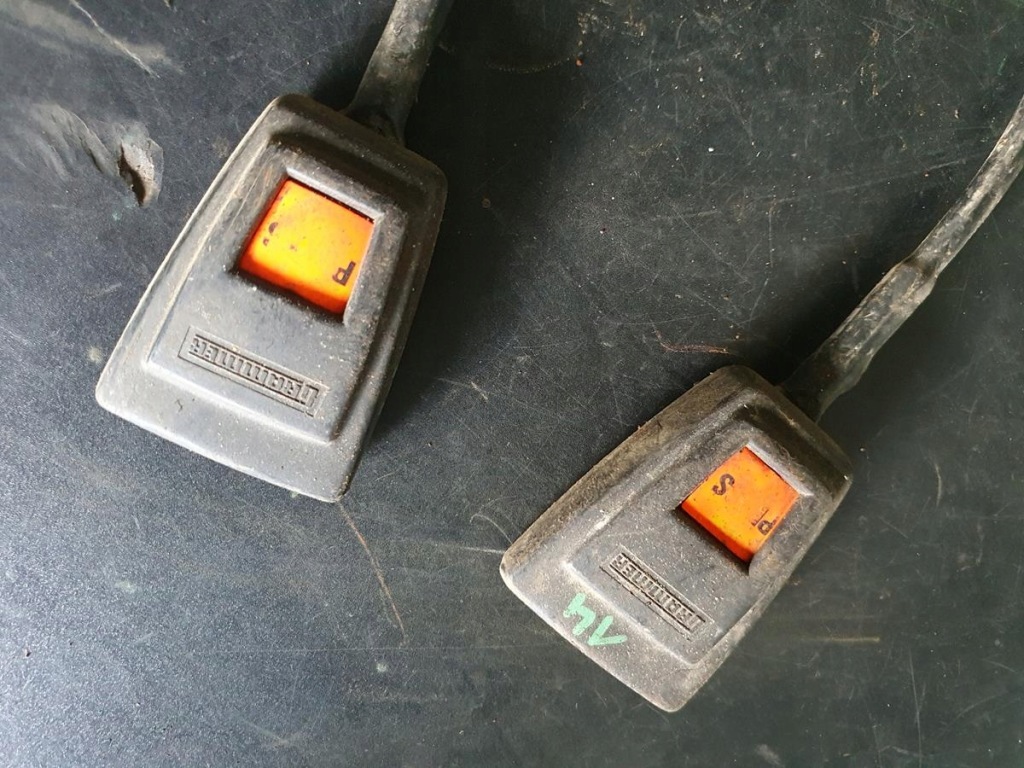 фото №2, Skoda wartburg grammer ремені безпеки kpl