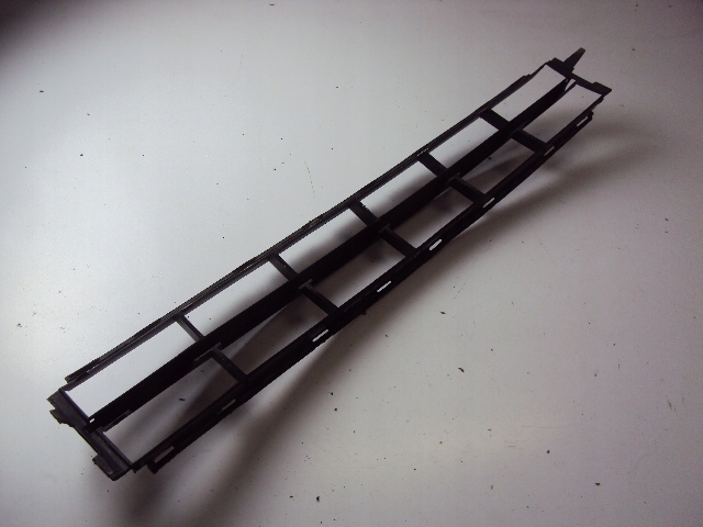 фото №3, Решітка бампера renault laguna ii przed liftem