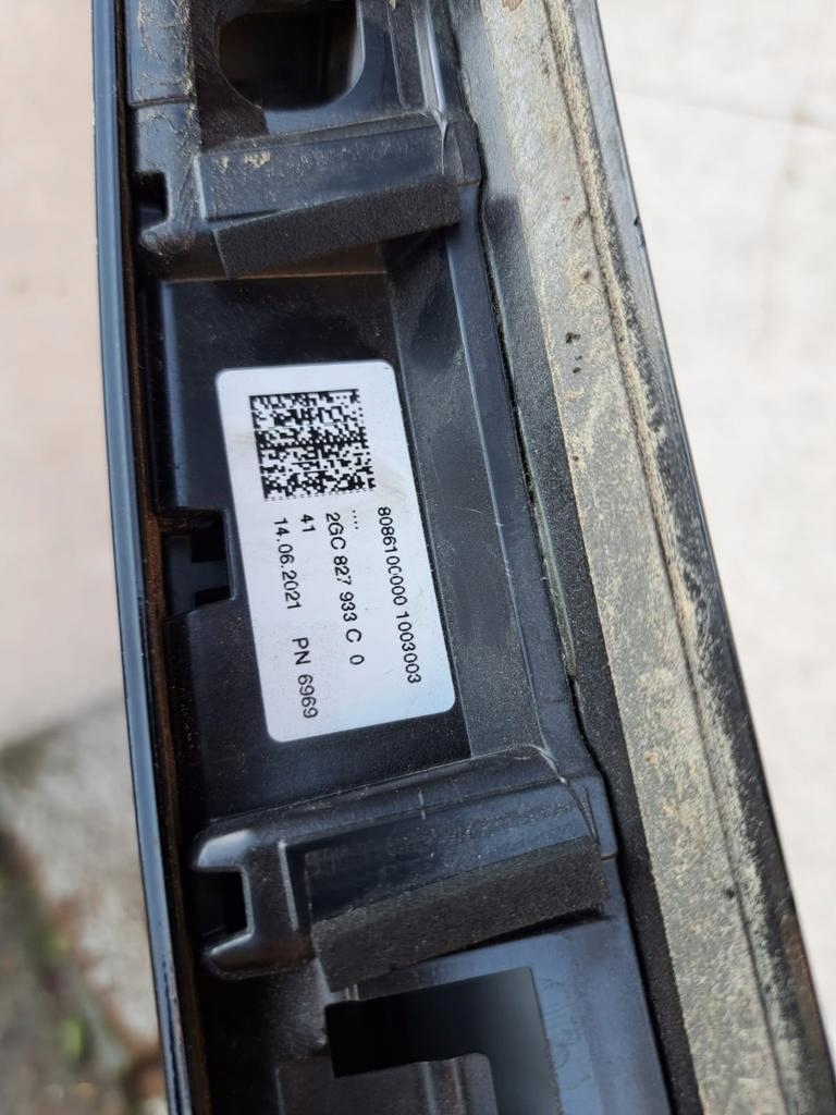 фото №3, Vw t-roc r-line cabrio 2gc827933c спойлер спойлер крышки задняя