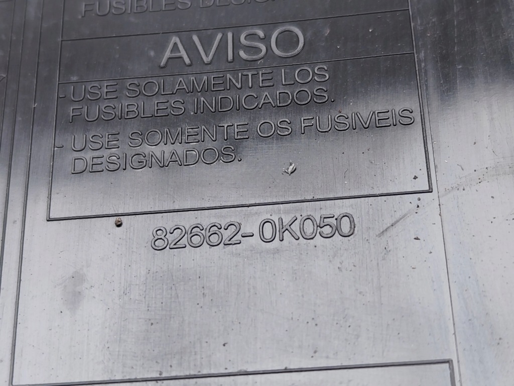 фото №7, Toyota hilux vigo рамка / модуль запобіжників 2.5 d-4d 4wd дизель 2006