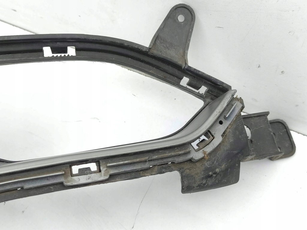 фото №12, Hyundai kona i 2019 решётка нижняя бампера передний