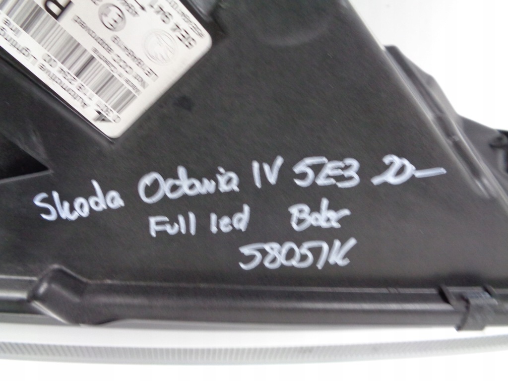фото №10, Лампа правая skoda octavia iv 5e3 20- full led