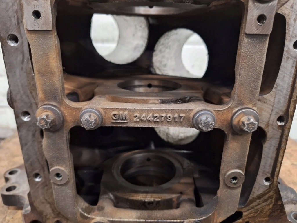 Блок dół двигуна opel vectra b 2.6 бензин код двигуна: y26se nr11 Доставка