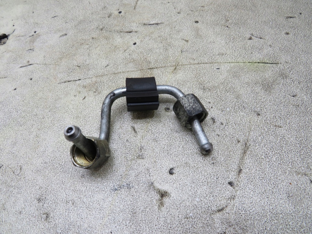 Трубка шланг топлива octavia iii 3 2.0 tdi Недорого