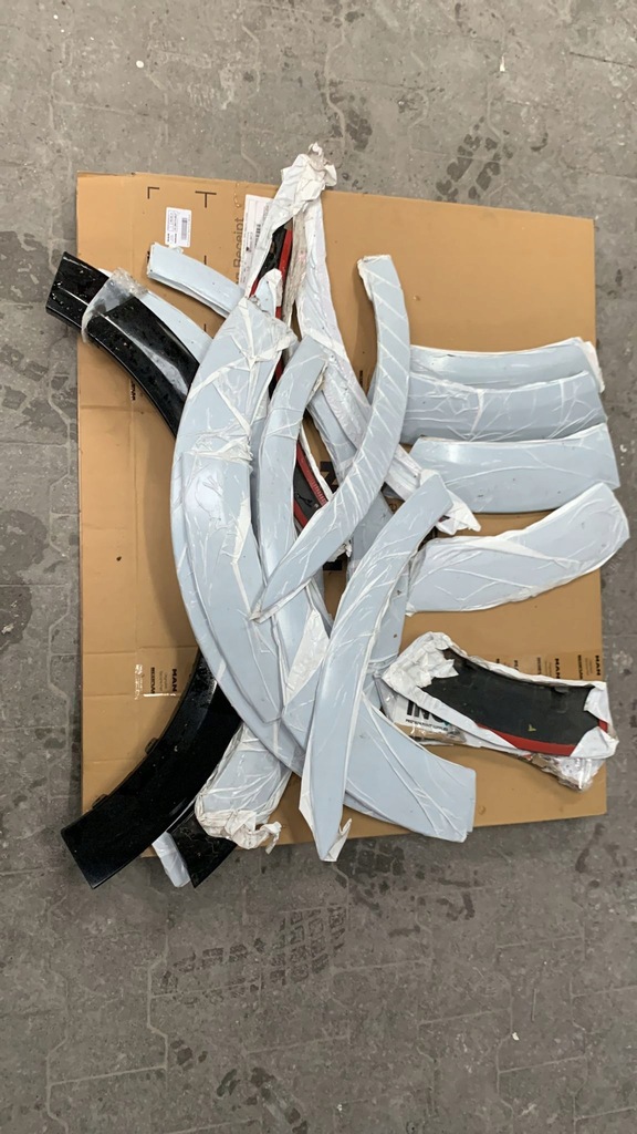 фото №1, Kia soul 2013- молдинг na дверь крыла