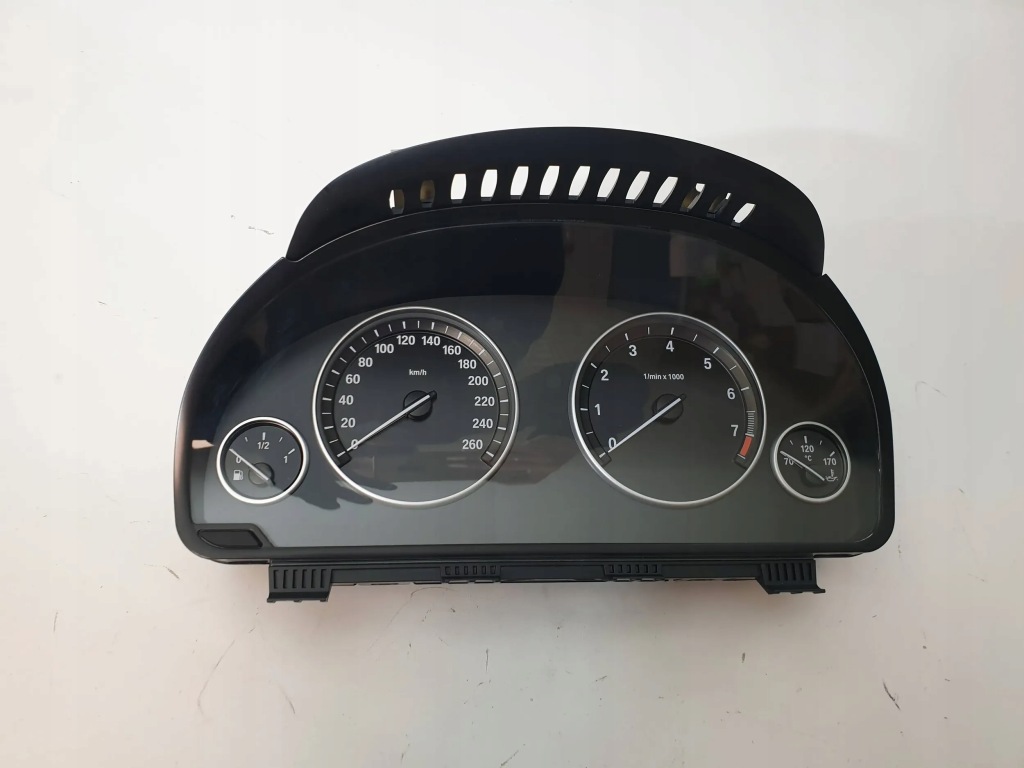 фото №1, Bmw f01 f11 счетчик приборная панель 9249338