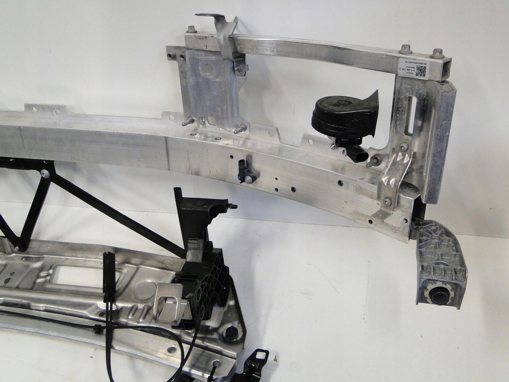 фото №15, Mercedes pas передний усилитель балка c klasa w206 s206 206 amg avantgarde