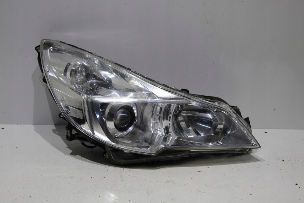 фото №1, Subaru legacy outback lift ксенон правий 12r+