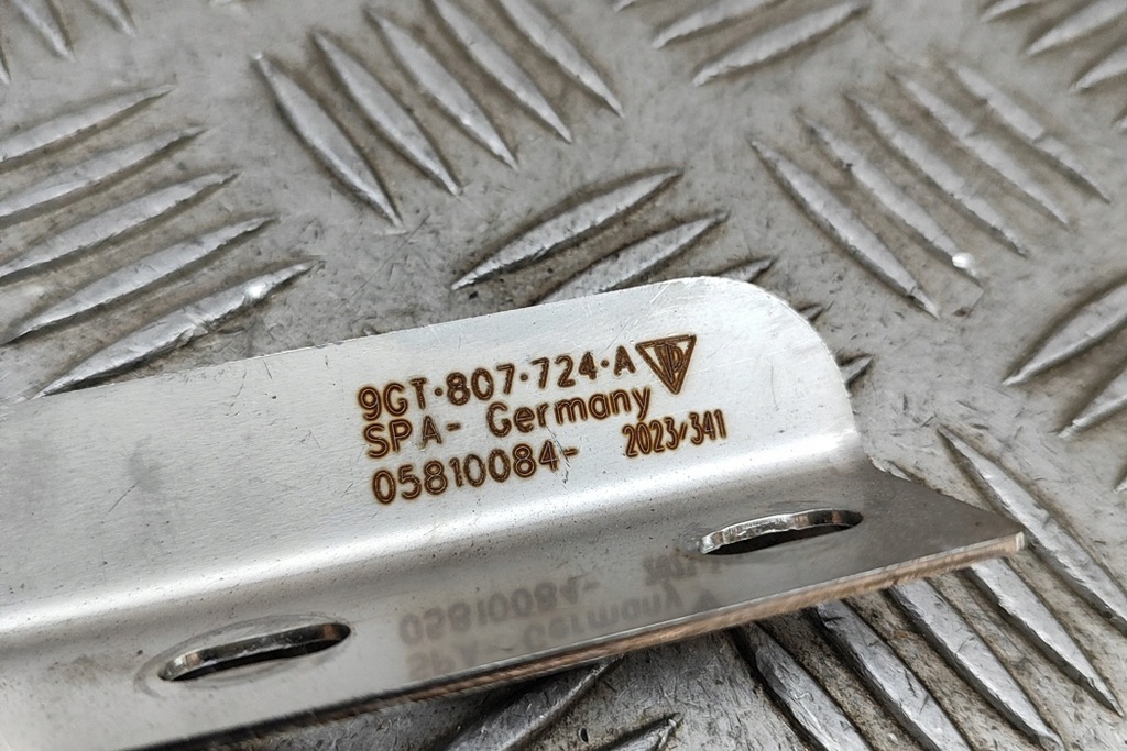 фото №6, Porsche 911 992 gt3 задній кронштейн підсилювач середній лівий 9gt807724a 2