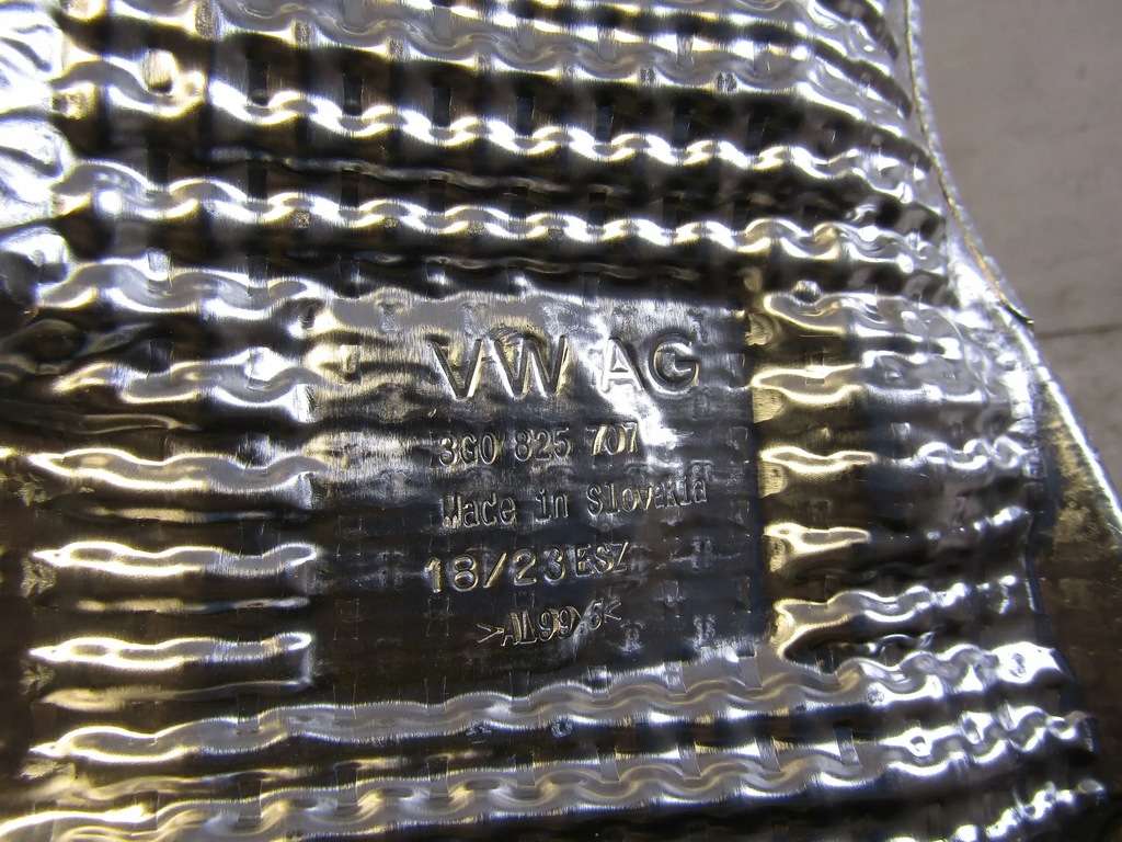 фото №8, Vw passat b8 защита тепловая глушителя 3g0825707