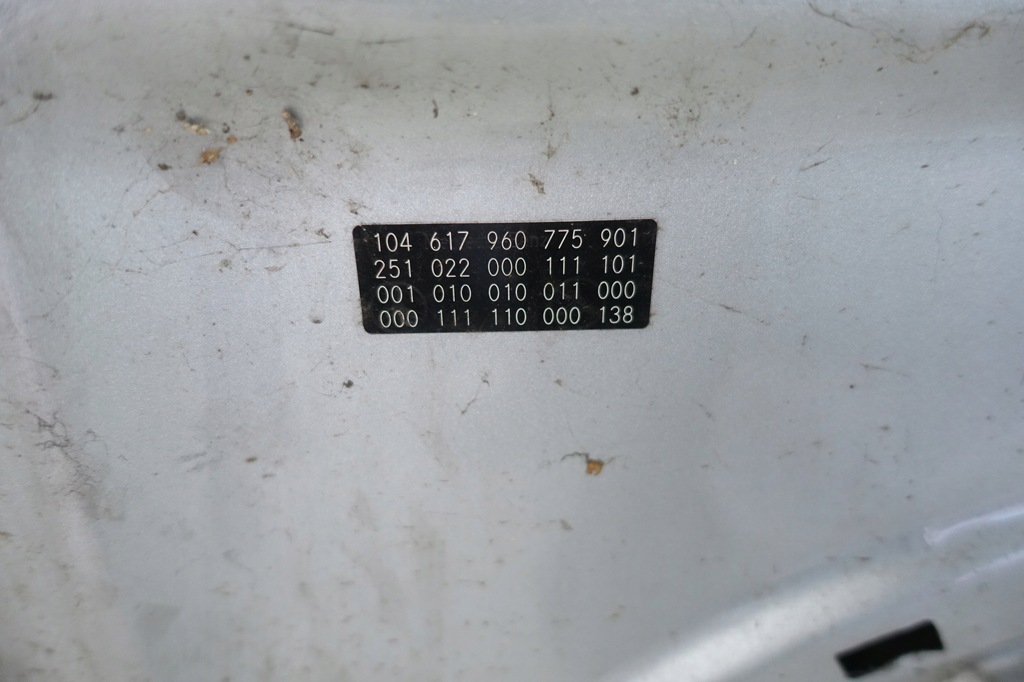 фото №14, Mercedes r-klasa w251 2005- крышка капот двигателя