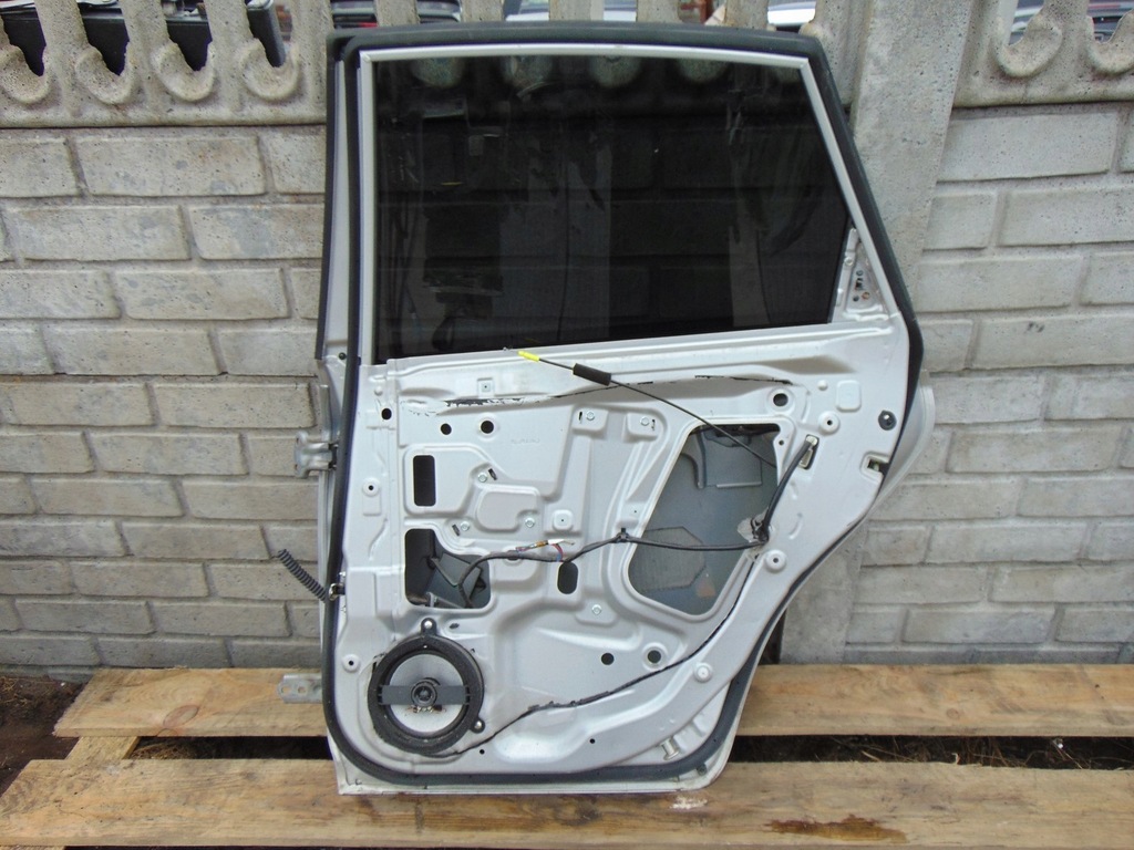 фото №11, Дверь правый задняя subaru impreza iii gh c3s