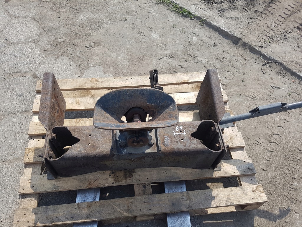 фото №1, Балка зачіп hak do причепа ringfeder man tgl tgm , daf колісна база рами 86