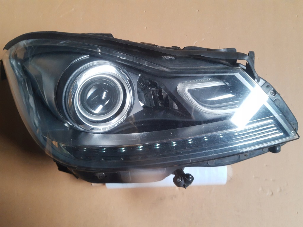 Mercedes c-klasa w204 рестайлінг  bi ксенон ils a2048204430 комплектна сіра Доставка