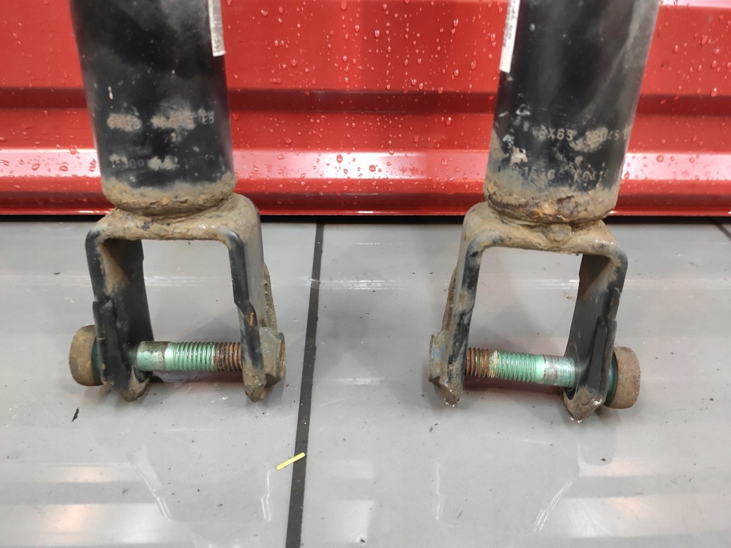 Купити Jaguar xf 2 x260 3.0d амортизатор амортизаторна стійка правий ліве перед оригінал