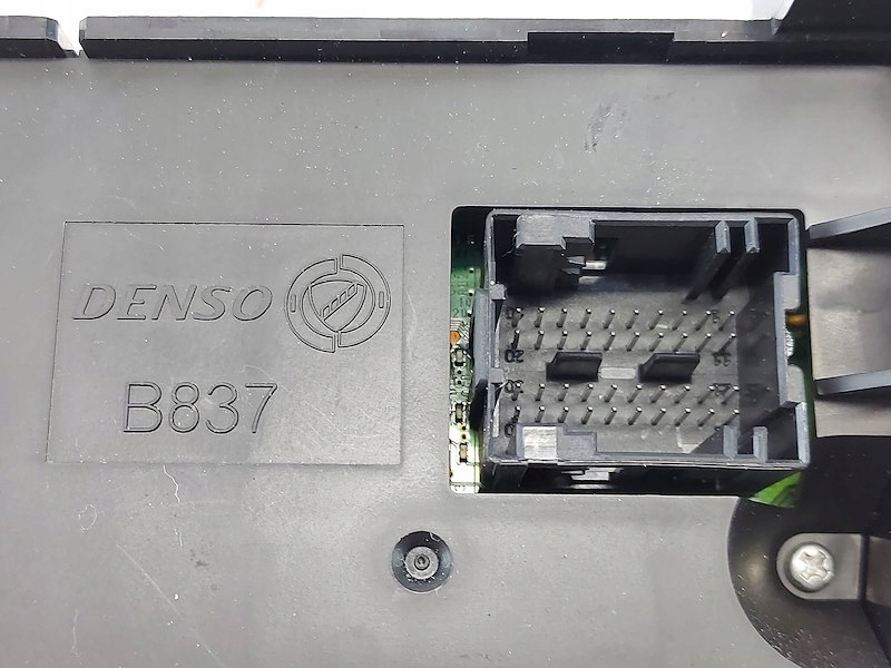 фото №9, Панель обдув кондиционера a/c 735419793 a83010200 fiat grande punto