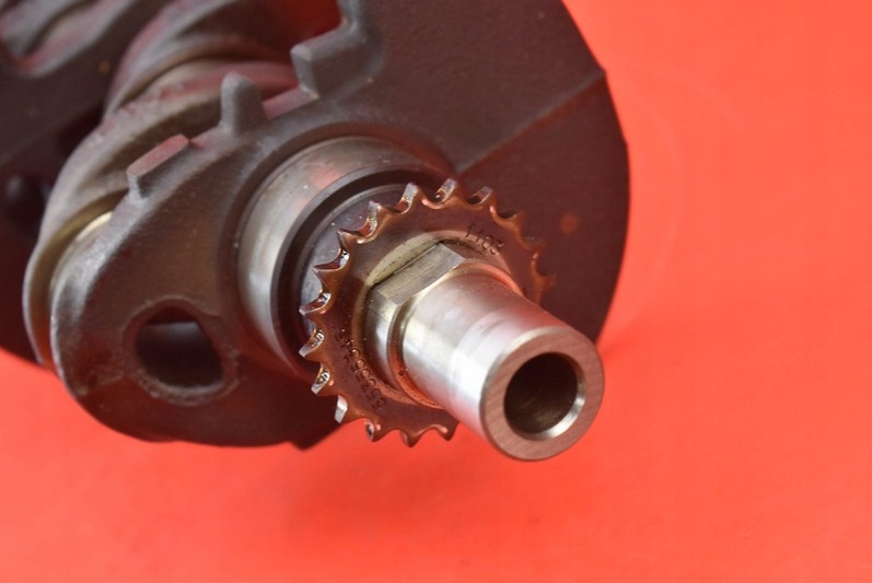 Wał коленчатый 55561959 opel corsa d 1.2 16v 70 km рестайлинг  06-14 с Разборки