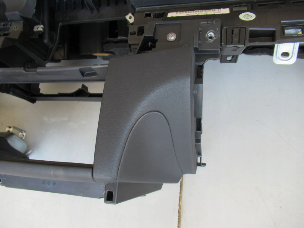 фото №11, Mercedes cls w218 консоль приборная панель приборная панель кожа