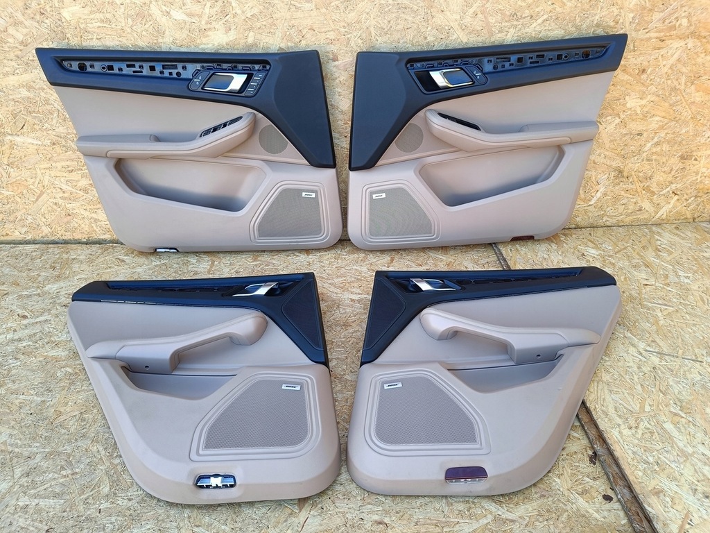 фото №5, Porsche macan 2022r обшивка обшивки обивка дверь правый левый задняя