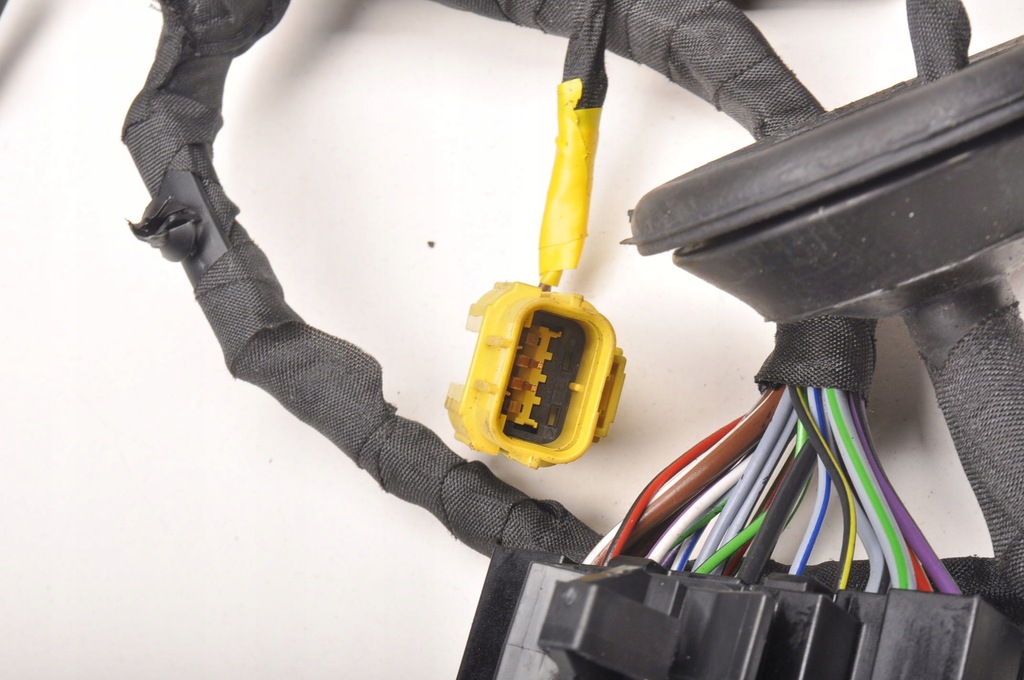 фото №12, Ferrari portofino 3.9 f164 жгут электропроводка дверь левый перед 770944