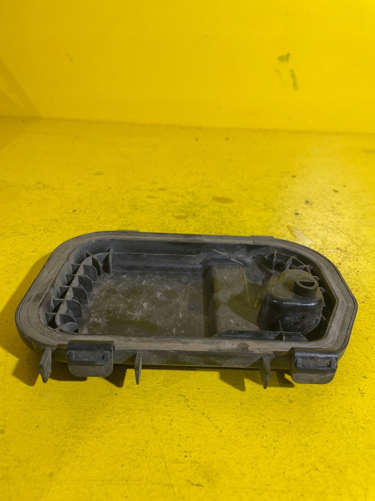 фото №8, Audi a6 c6 - крышка крышка лампы 16016300l