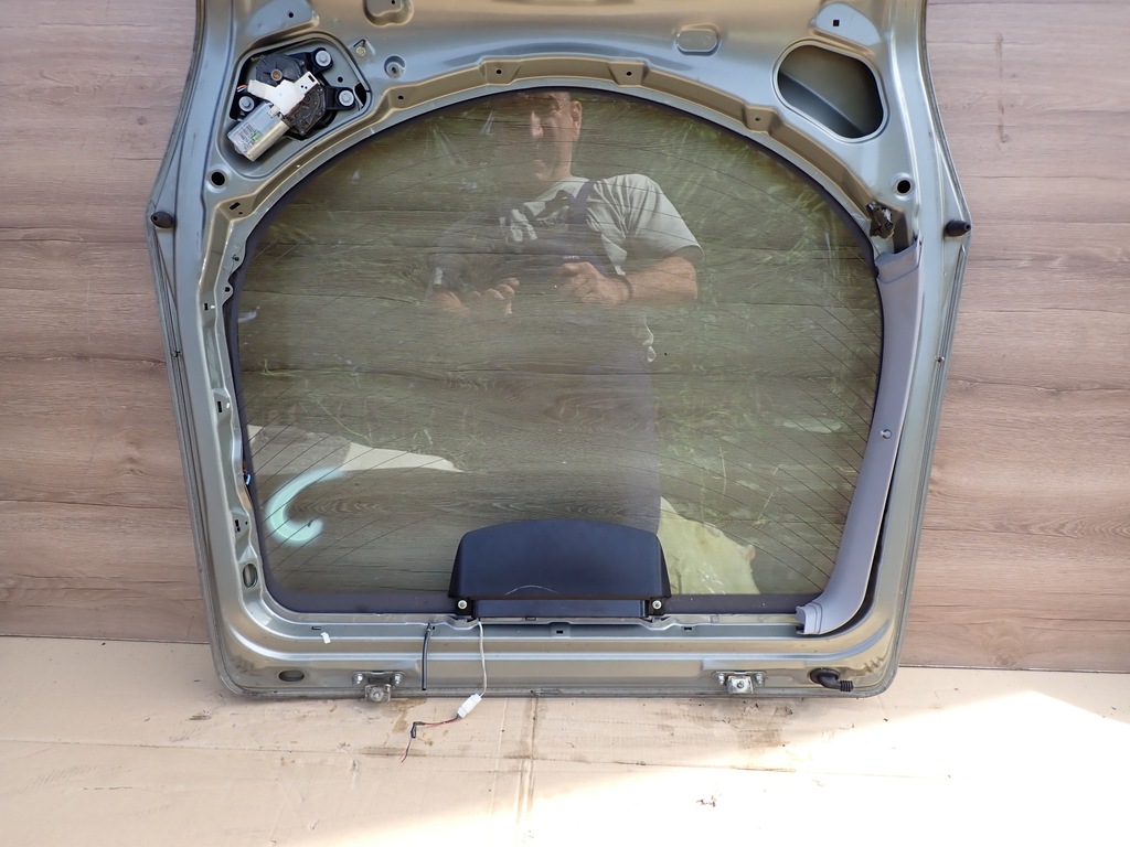 фото №7, Nissan primera p12 хэтчбек 5d 02- крышка багажника задняя стекло задняя