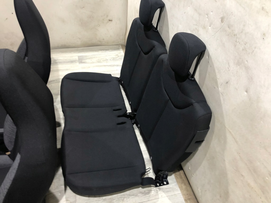 фото №6, Toyota aygo x 2022 сиденья заднее сиденье середина