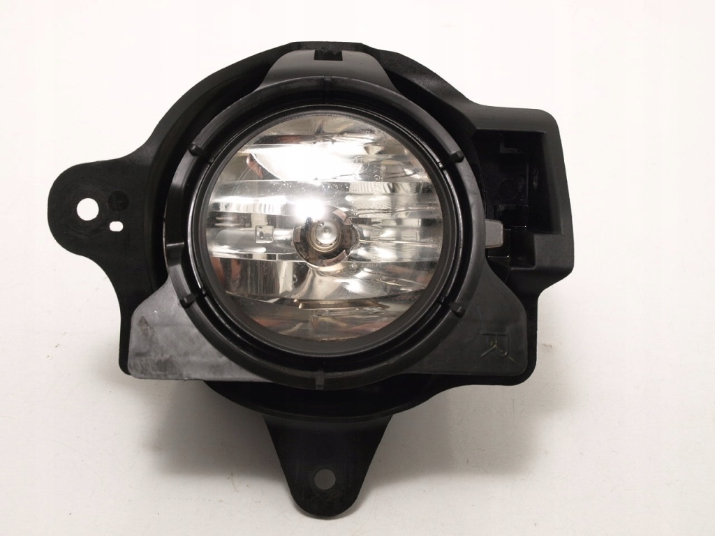 фото №1, Toyota hilux lift 2011-2015 противотуманная фара правый перед 810250k041