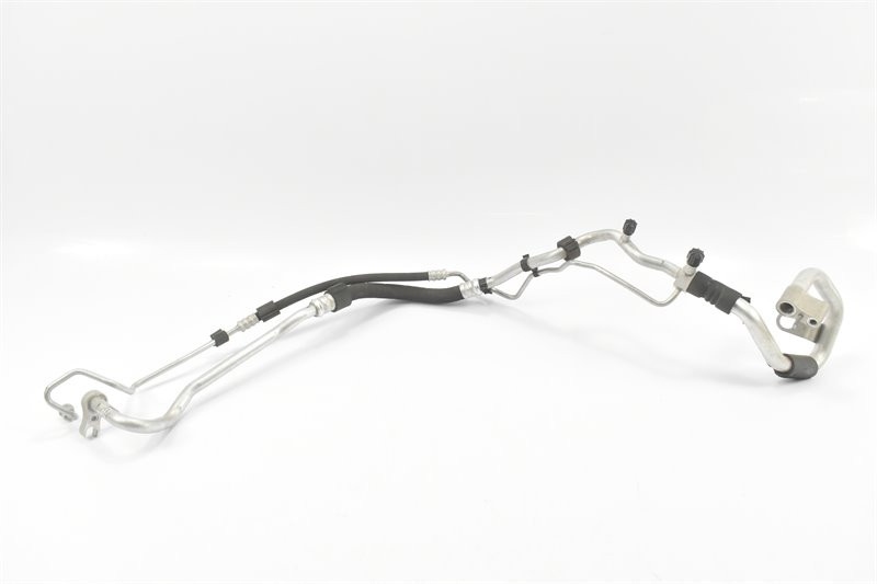 фото №1, Шланг кондиционера a2058304502 mercedes-benz w205 2.2 cdi rhd
