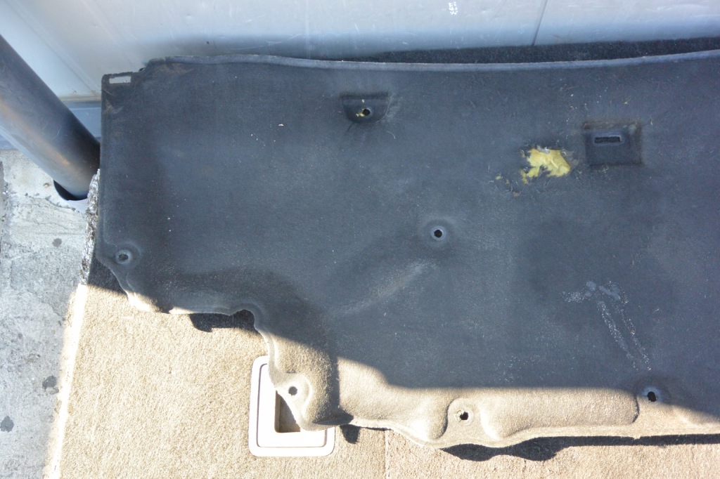 фото №8, Dacia duster ii 17- шумоізоляція капот оригінал