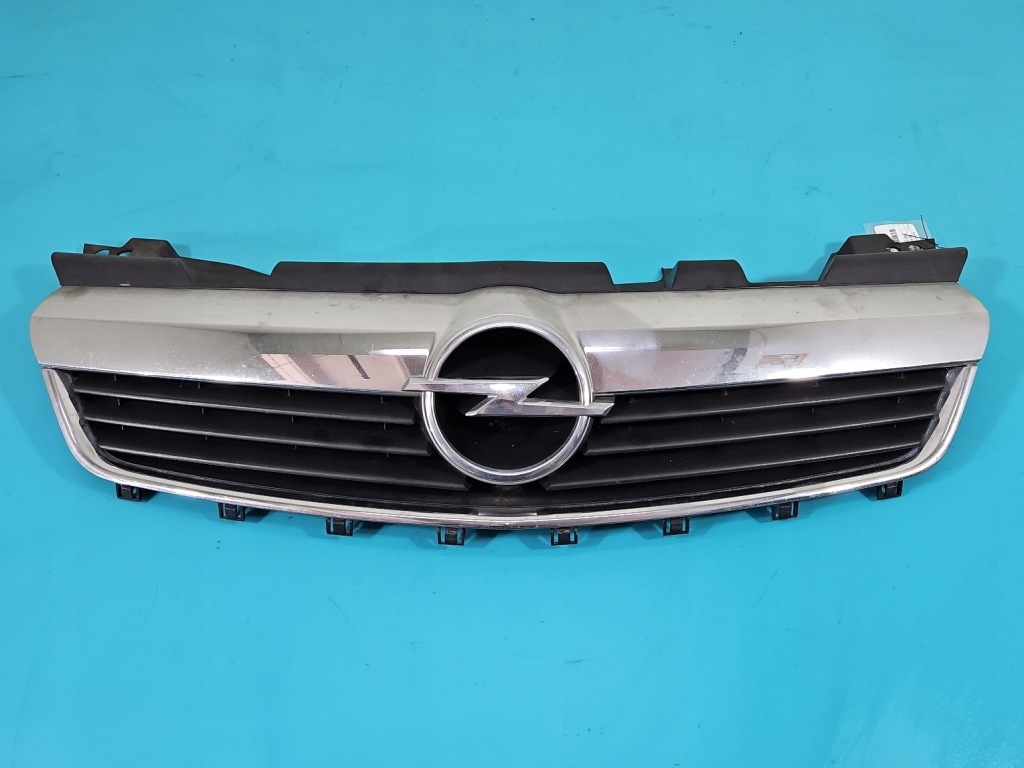 фото №1, Решітка радіатора решітка радіатора opel zafira b 05-08