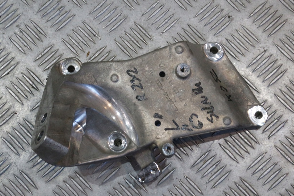 фото №1, Кронштейн двигателя mercedes r232 sl amg a1772236300