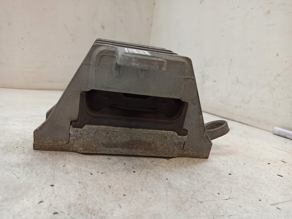 фото №11, Кронштейн подушка двигуна insignia 1.6cdti