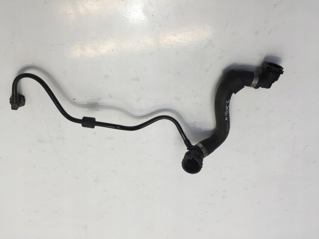 фото №1, Mercedes glc x253 2.2 cdi 2019 пабтрубок  шланг воды